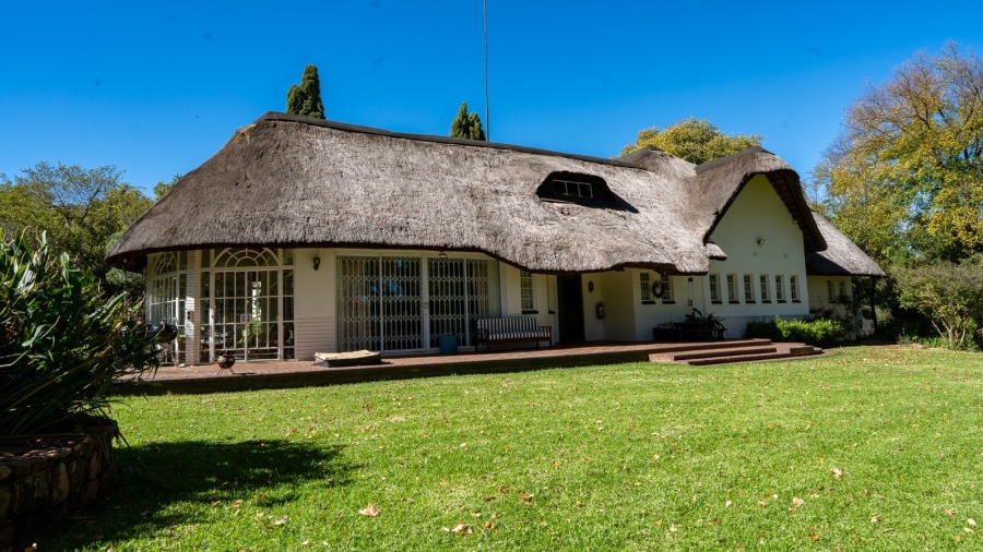 4 Bedroom Property for Sale in Wilkoppies North West